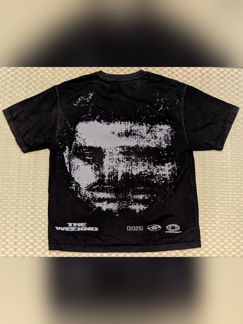 The Weeknd After Hours Till Dawn 2025 Face Tour T-Shirt Men's Size Large *Faded*